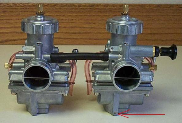 Banshee carb 01.jpg